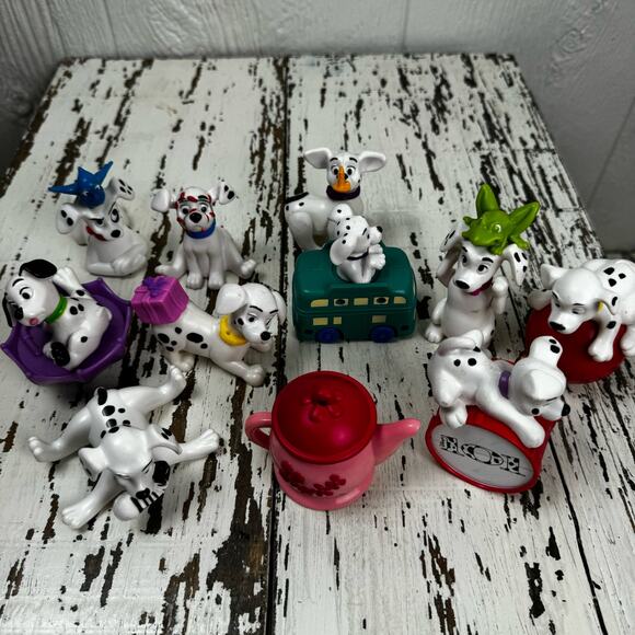 McDonald’s 101 Dalmatian Happy Meal Toy Bundle Lot of 10 Bus Umbrella Christmas - Picture 3 of 6